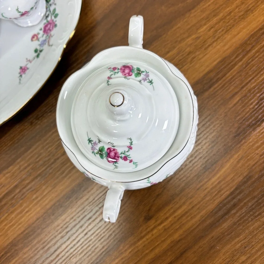 Royal Kent Collection Poland Pitcher Salt Pepper Shaker,‎ Soup Tureen Platter